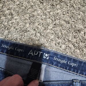Apt. 9 Blue Denim Straight Capri